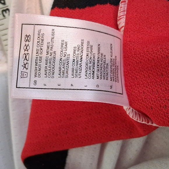 Nike Canada  Hockey Jersey - Embroidered Logos 5033 - Picture 8 of 8